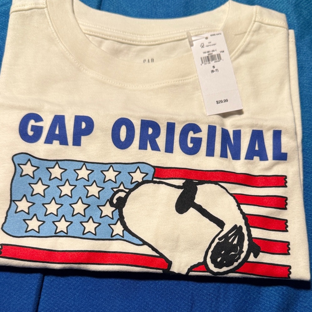 GAP Kids White Snoopy Graphic Tee